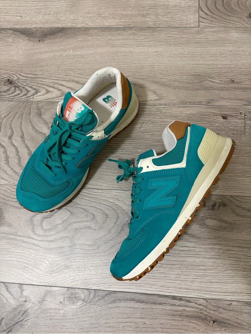 New Balance 574 Teal Turquoise Women’s 7.5 Sneakers